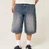 Halfbroek van medium gewassen denim