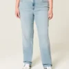 Hoge, lichtgewassen rechte jeans Hoge, lichtgewassen rechte jeans