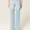 Hoge, lichtgewassen rechte jeans Hoge, lichtgewassen rechte jeans