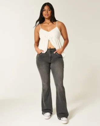 Hoge taille gewassen zwarte geborduurde flare jeans Hoge taille gewassen zwarte geborduurde flare jeans