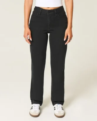 Hoge zwarte rechte jeans