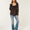 Holiday Vault Release Easy satijnen babydolltop met strik aan de voorkant Holiday Vault Release Easy satijnen babydolltop met strik aan de voorkant