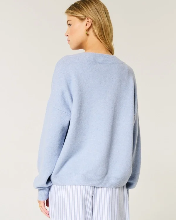 Hollister Comfy Cloud oversized trui met V-hals Hollister Comfy Cloud oversized trui met V-hals