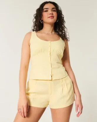 Hollister Livvy laag uitgesneden short van linnenmix Hollister Livvy laag uitgesneden short van linnenmix