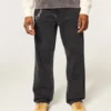 Hollister x Taco Bell Gewassen zwarte baggy jeans met geborduurde print Hollister x Taco Bell Gewassen zwarte baggy jeans met geborduurde print