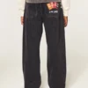 Hollister x Taco Bell Gewassen zwarte baggy jeans met geborduurde print Hollister x Taco Bell Gewassen zwarte baggy jeans met geborduurde print