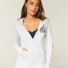Hoodie met logo en ritssluiting Hoodie met logo en ritssluiting