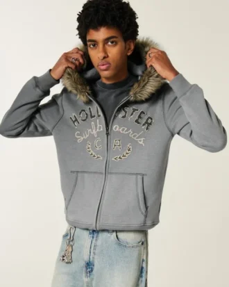 Hoodie met ritssluiting, logo en afwerking van imitatiebont