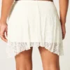 Kanten asymmetrische mini-rok
