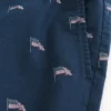 Korte broek met Amerikaanse vlagprint tot halverwege het bovenbeen