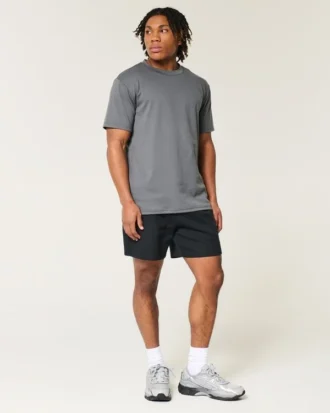 Korte broek van koelende fleece tot halverwege het bovenbeen