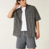 Korte twill-short tot halverwege het bovenbeen