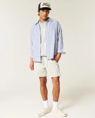 Korte twill-short tot halverwege het bovenbeen