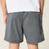 Korte twill-short tot halverwege het bovenbeen