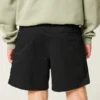 Korte twill-short tot halverwege het bovenbeen Korte twill-short tot halverwege het bovenbeen