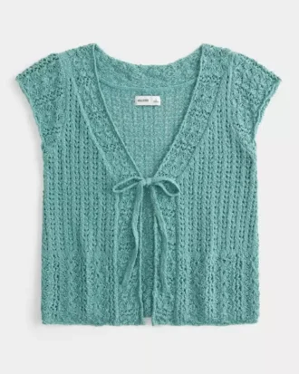Kortmouwen vest in haakstijl