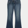 Laag model donkere wassing bootcut jeans met riem Laag model donkere wassing bootcut jeans met riem
