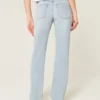 Laag model, licht gewassen, relaxte rechte jeans