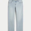 Laag model, licht gewassen, relaxte rechte jeans