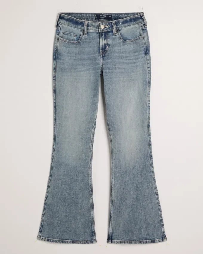 Laag model, medium wassing, flare jeans