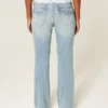 Laag model, medium wassing, geborduurde vlinder bootcut jeans Laag model, medium wassing, geborduurde vlinder bootcut jeans