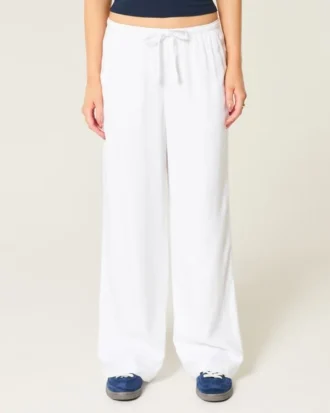 Laag uitgesneden baggy broek met elastische tailleband Laag uitgesneden baggy broek met elastische tailleband