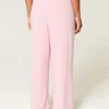 Laag uitgesneden baggy broek met elastische tailleband Laag uitgesneden baggy broek met elastische tailleband