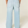 Laag uitgesneden baggy jeans met distressed effect Laag uitgesneden baggy jeans met distressed effect
