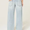 Laag uitgesneden baggy jeans met lichte wassing Laag uitgesneden baggy jeans met lichte wassing