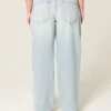 Laag uitgesneden baggy jeans met lichte wassing en scheuren