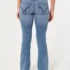 Laag uitgesneden bootcut jeans in medium wash Laag uitgesneden bootcut jeans in medium wash