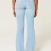 Laag uitgesneden bootcut jeans met sterrenborduursel Laag uitgesneden bootcut jeans met sterrenborduursel