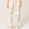 Laag uitgesneden camouflage baggy jeans Laag uitgesneden camouflage baggy jeans