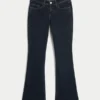 Laag uitgesneden donkerblauwe bootcut jeans Laag uitgesneden donkerblauwe bootcut jeans