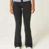 Laag uitgesneden gewassen zwarte bootcut jeans Laag uitgesneden gewassen zwarte bootcut jeans