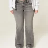 Laag uitgesneden grijze bootcut jeans