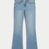 Laag uitgesneden lichtgewassen bootcut jeans