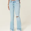 Laag uitgesneden, lichtgewassen bootcut jeans met scheuren en borduursels Laag uitgesneden, lichtgewassen bootcut jeans met scheuren en borduursels
