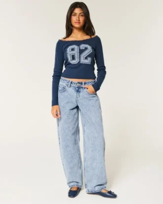 Laag uitgesneden, lichtgewassen, taps toelopende baggy jeans
