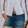Lage broek met geborduurde denim minirok Lage broek met geborduurde denim minirok