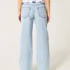 Lage taille, lichtgewassen, losse jeans