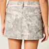 Lage taille roze mini-rok met veters en camouflageprint