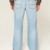 Lichtgewassen relaxte bootcut jeans Lichtgewassen relaxte bootcut jeans