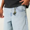 Lichtgewassen versierde superbaggy denim short Lichtgewassen versierde superbaggy denim short