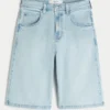 Lichtgewassen versierde superbaggy denim short Lichtgewassen versierde superbaggy denim short