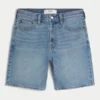 Losse denim short boven de knie Losse denim short boven de knie