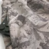 Losse fleece short met camouflageprint tot halverwege het bovenbeen Losse fleece short met camouflageprint tot halverwege het bovenbeen