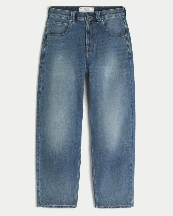 Medium gewassen skaterbaggyjeans met geborduurde haaientekening Medium gewassen skaterbaggyjeans met geborduurde haaientekening