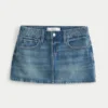 Medium Wash geborduurde denim minirok