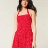 Mini-jurk met halternek en lage taille Mini-jurk met halternek en lage taille